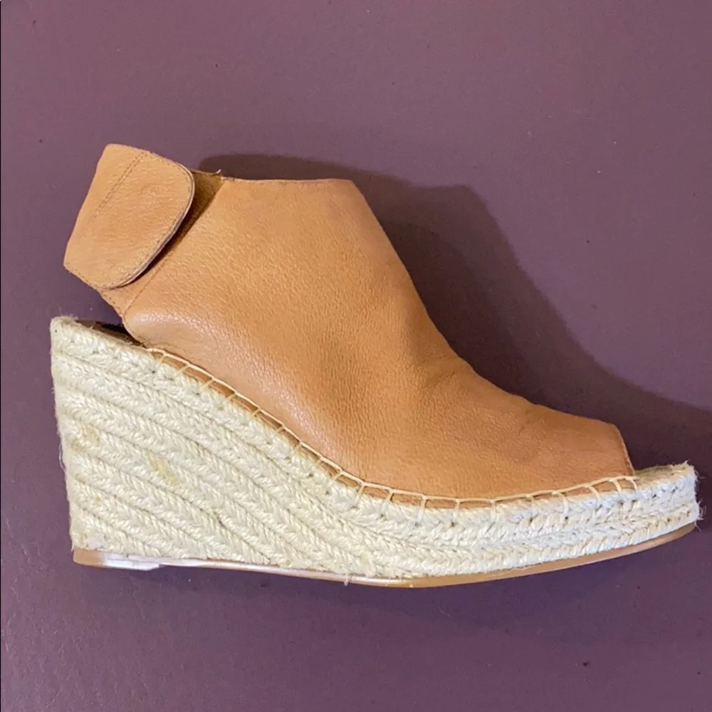 NWOB Steven by Steve Madden Starryy Wedge Sandal US6