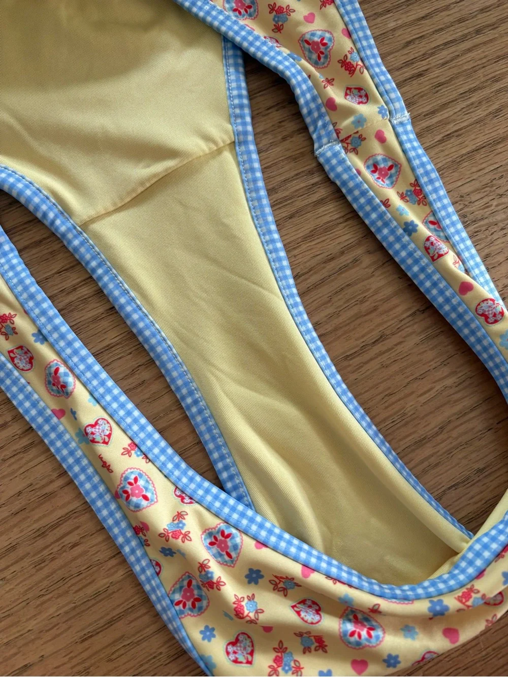Frankies Bikinis by pink
