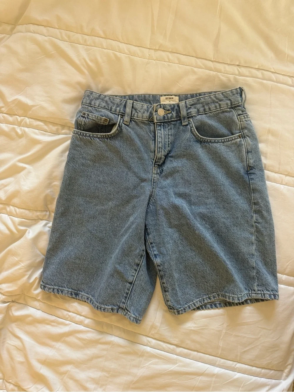 Cotton On bermunda Denim long Shorts size 26