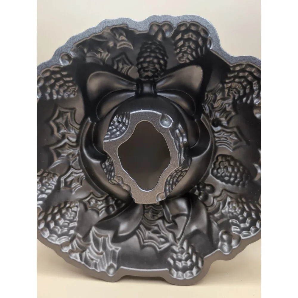 Nordic Ware holiday features festive
