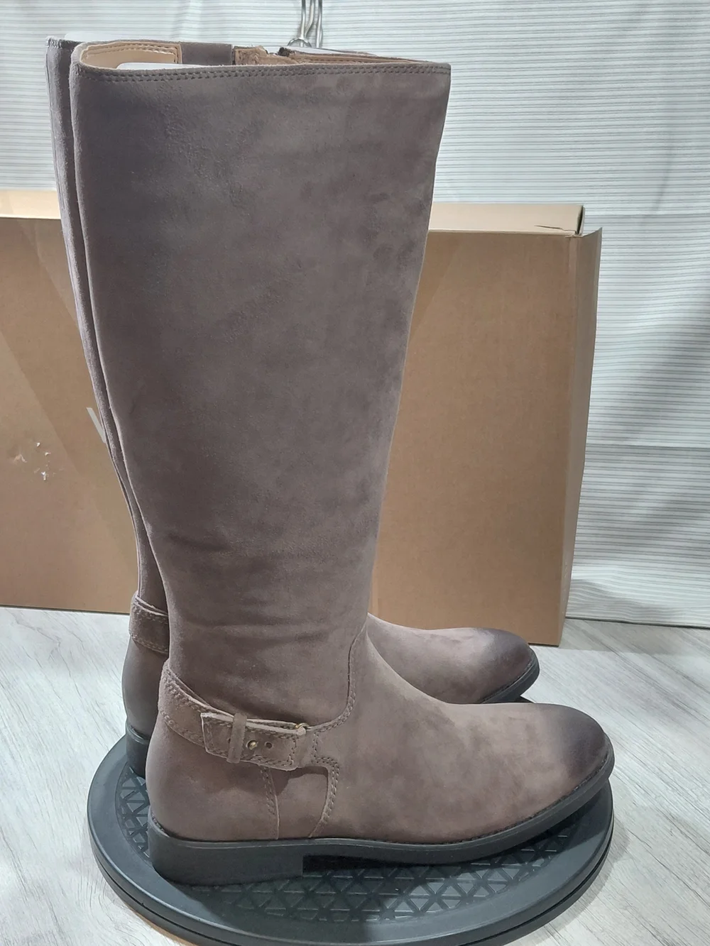 Vionic tall knee