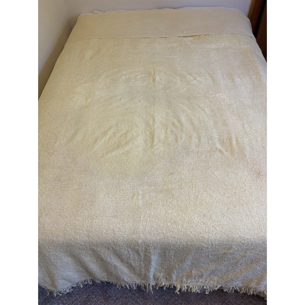 Unbranded vintage chenille