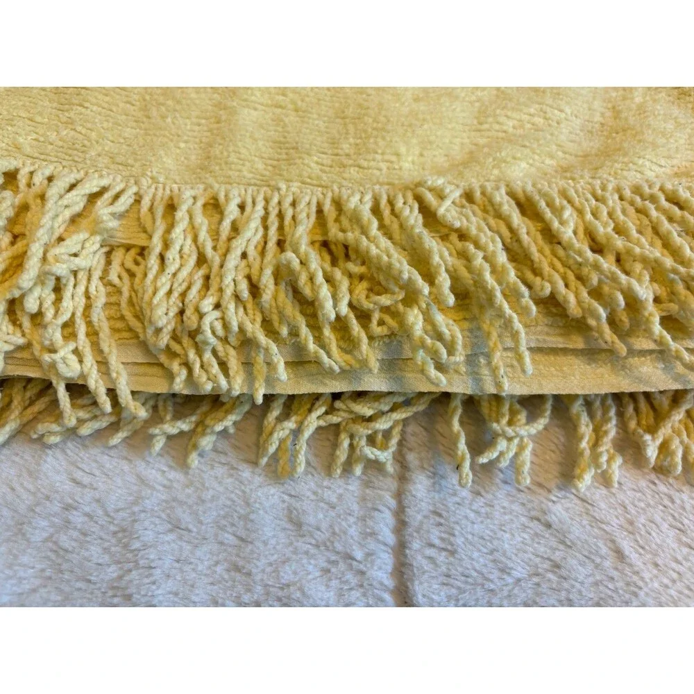 Unbranded vintage chenille