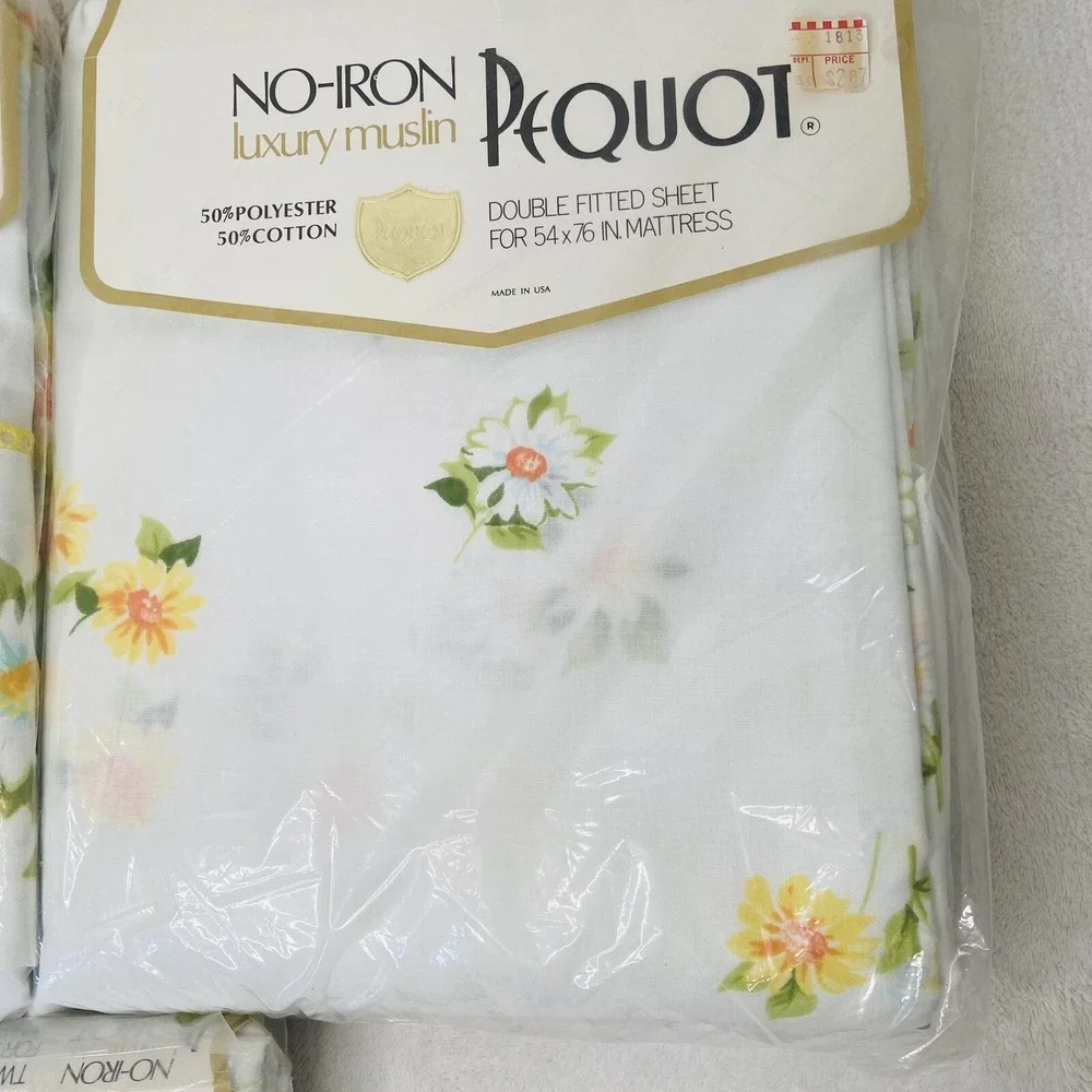 Pequot vintage yellow