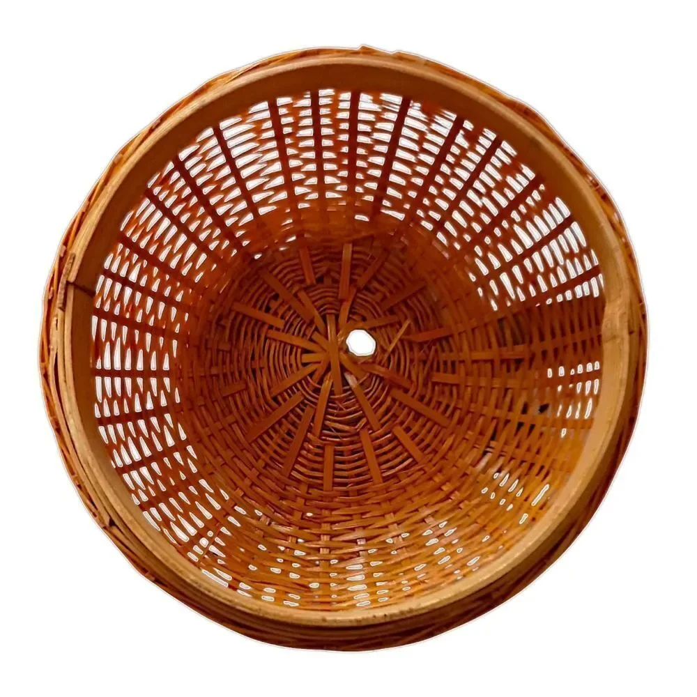Vintage wicker apple