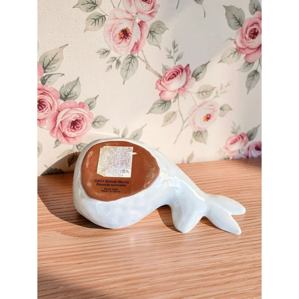 Unknown charming white