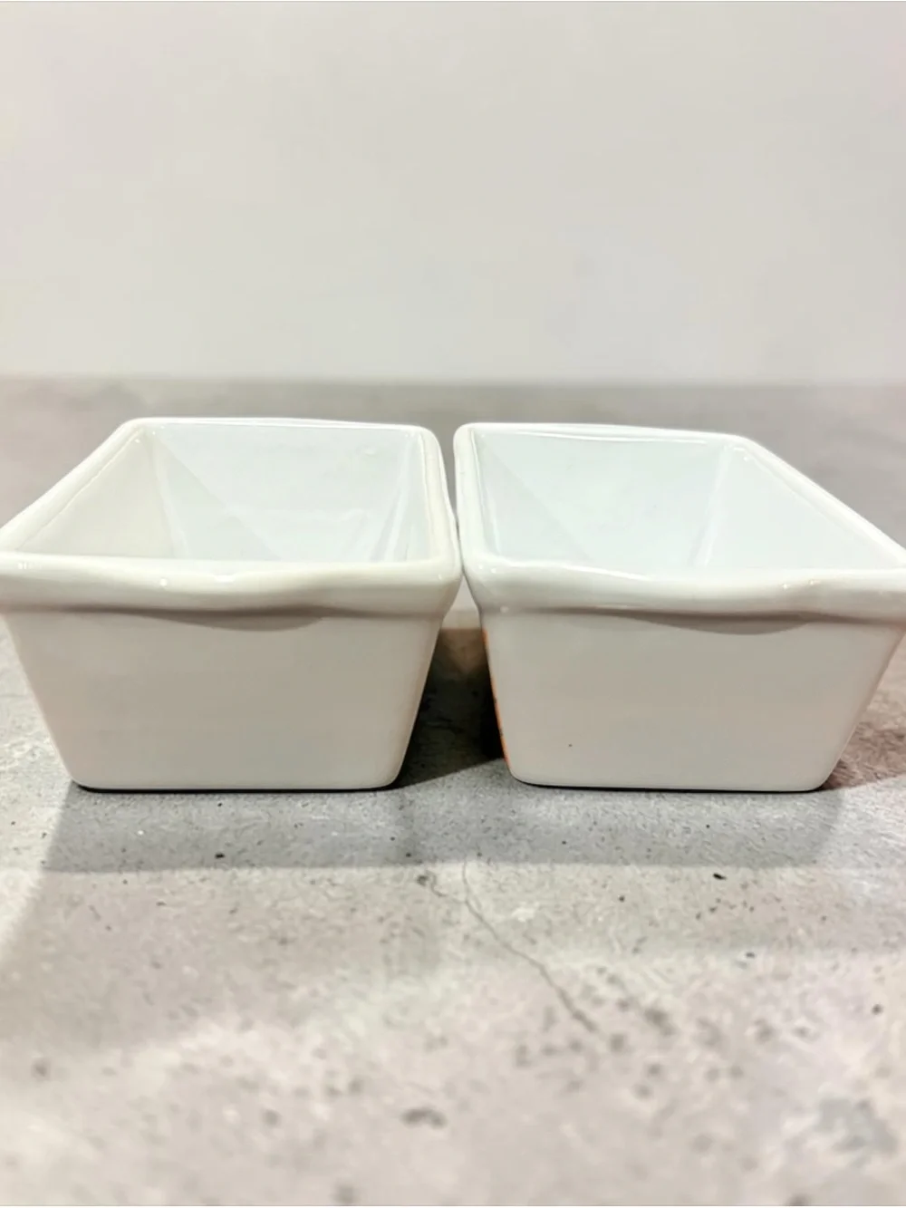 No Brand set white