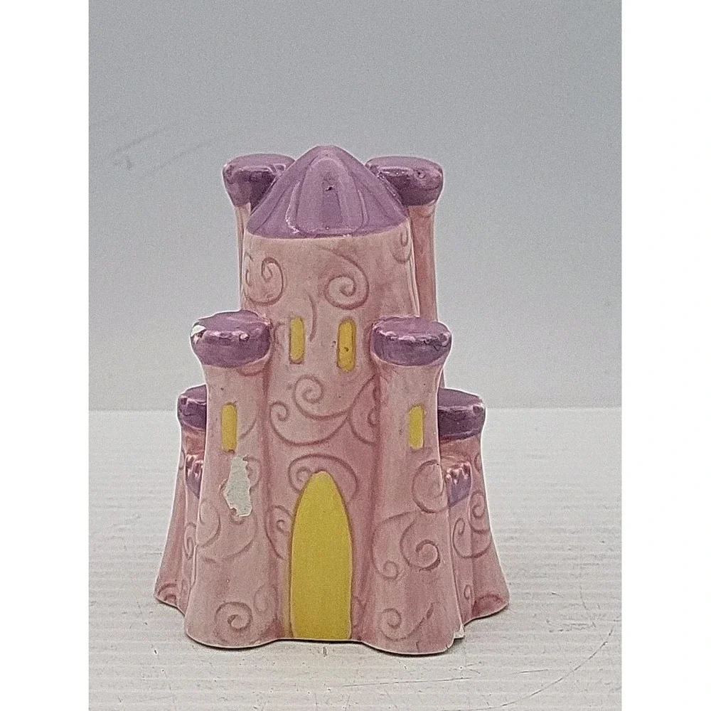 Disney DISNEY Castle Pepper Shaker - Beautiful Piece‎