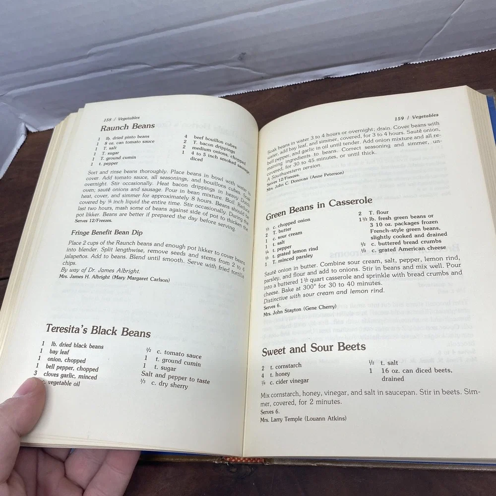 The Junior League of Austin collection cookbook