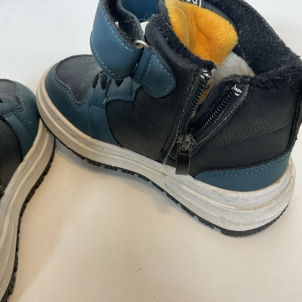 The Unbranded Brand novice high