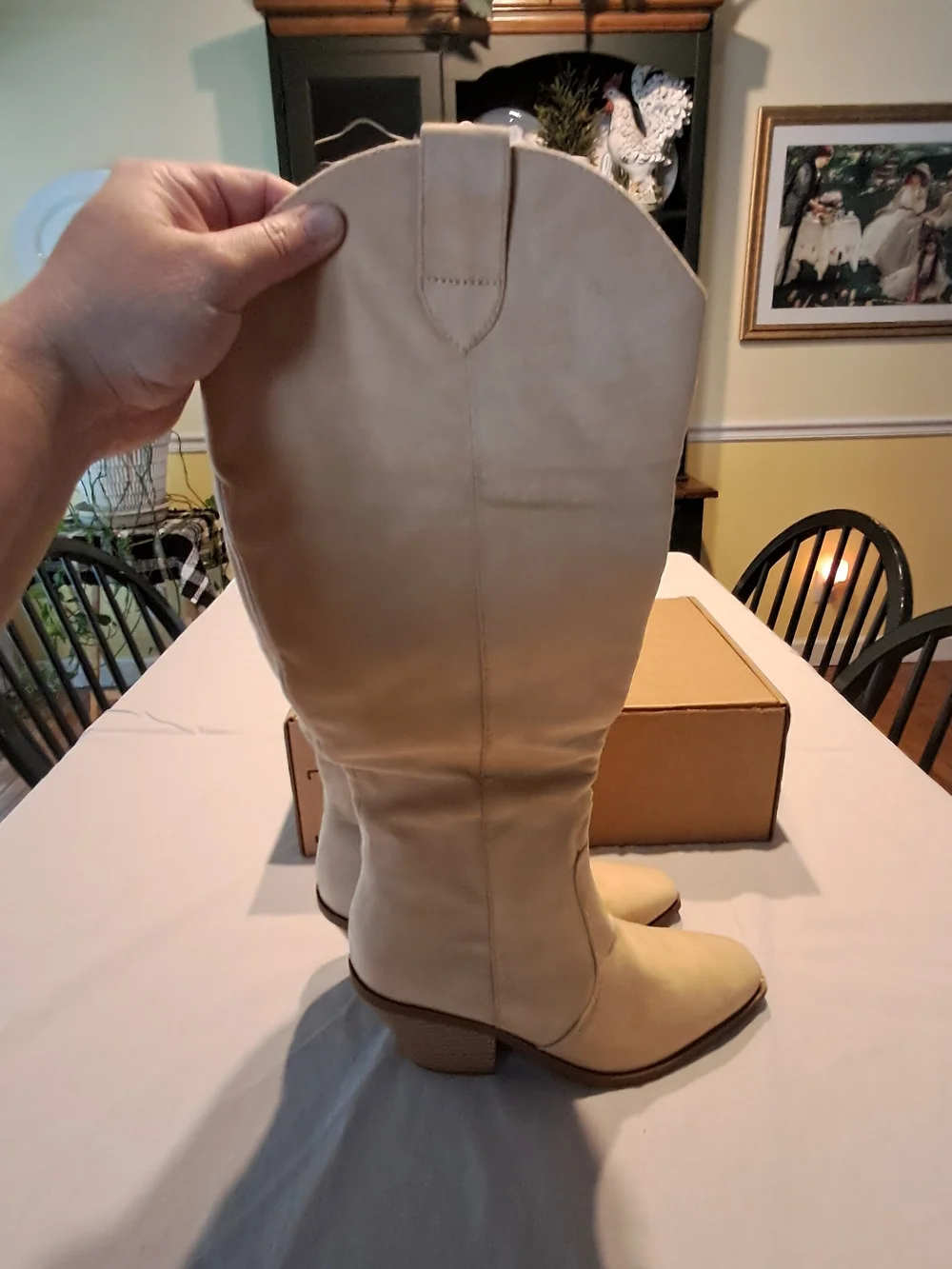 N/A stylish beige