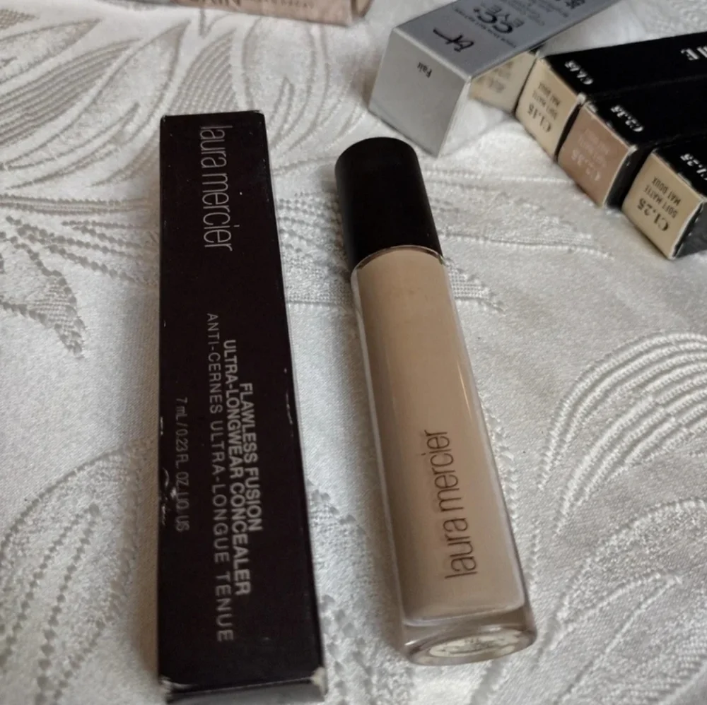laura mercier laura mercier