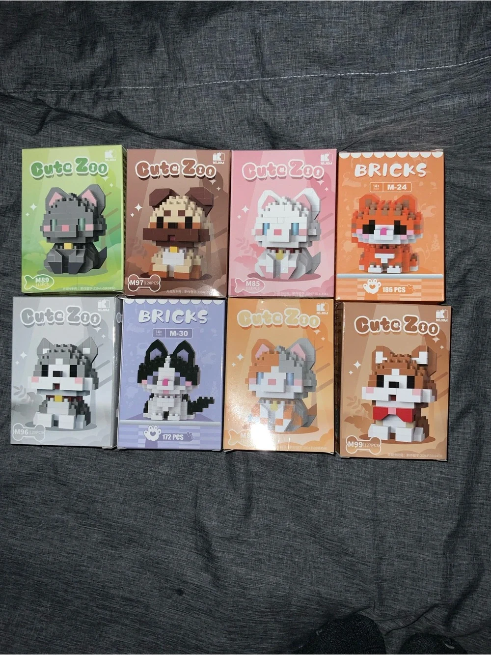 Cute Zoo & Bricks - 8 Mini Bricks Animal Building Sets - Assorted animals.