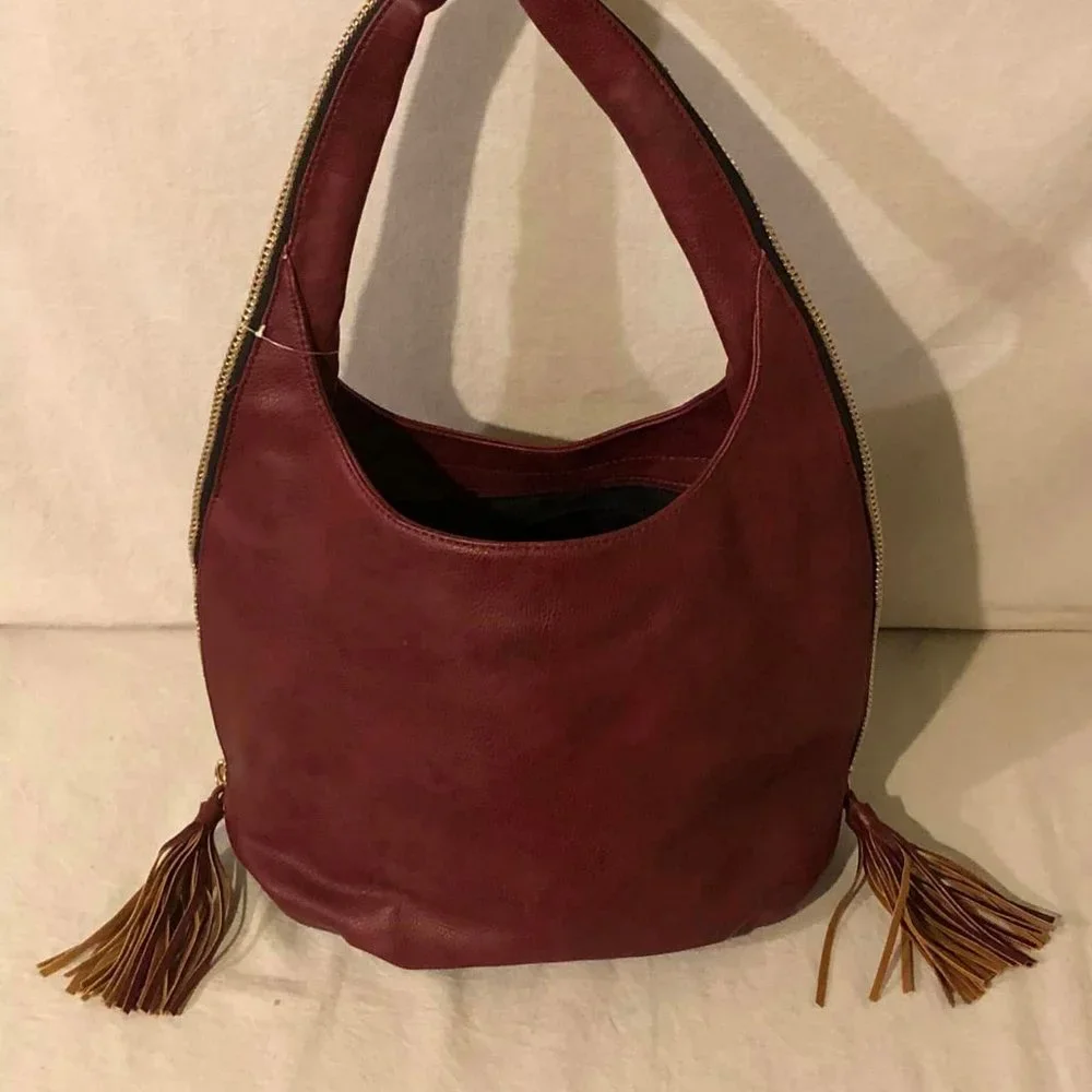 Massini maroon hobo