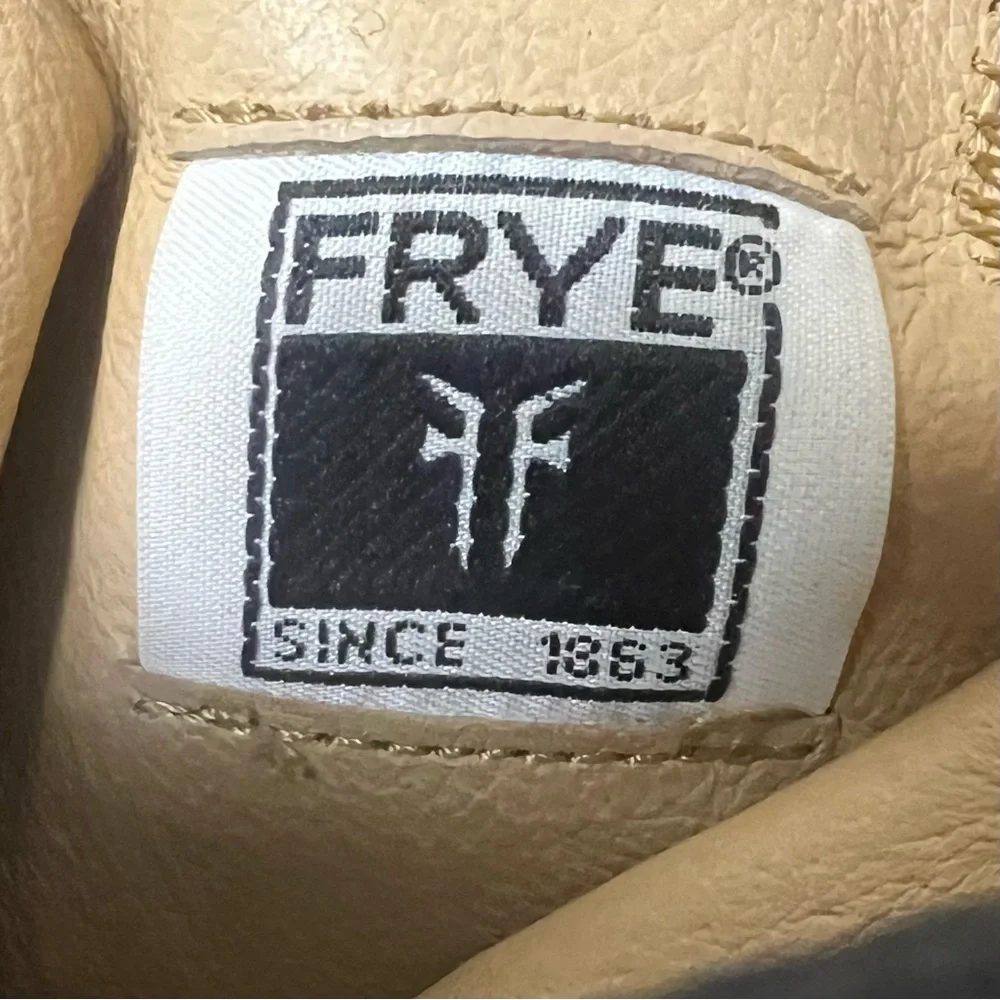 Frye style aesthetics