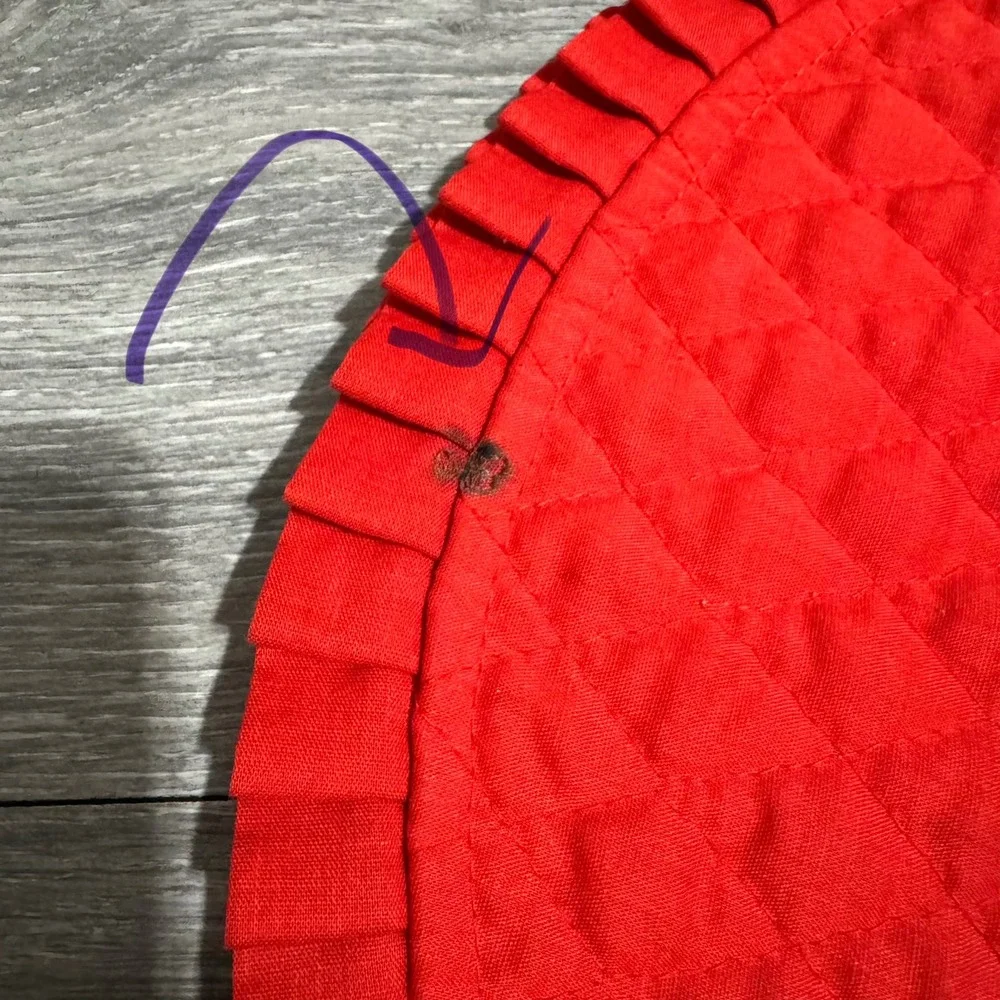 N/A quilted red