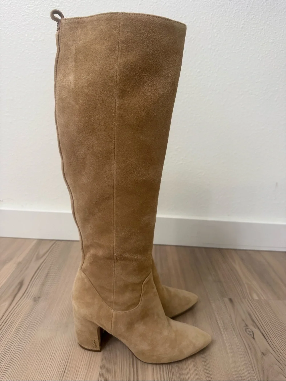 Sam Edelman tall over