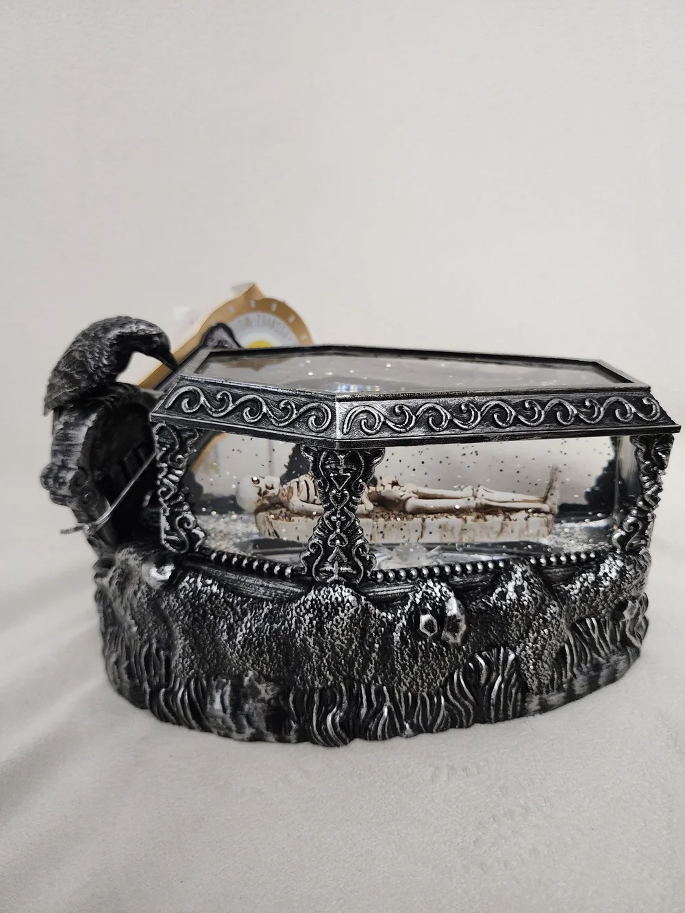 N/A decorative silver