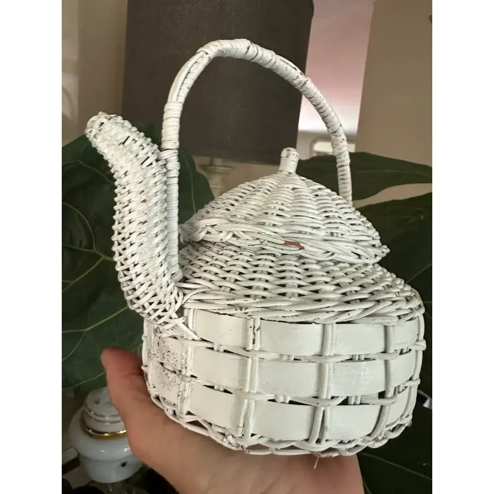 Unbranded vintage white
