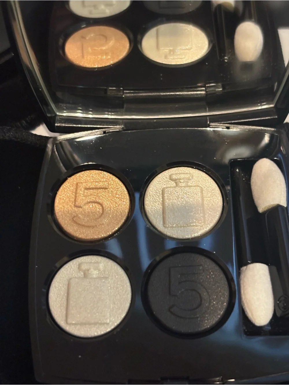 CHANEL no les