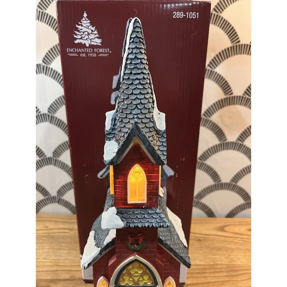 ENCHANTED FOREST Musical Church‎ Dual Power Lighted 2020 /With Original Box!!