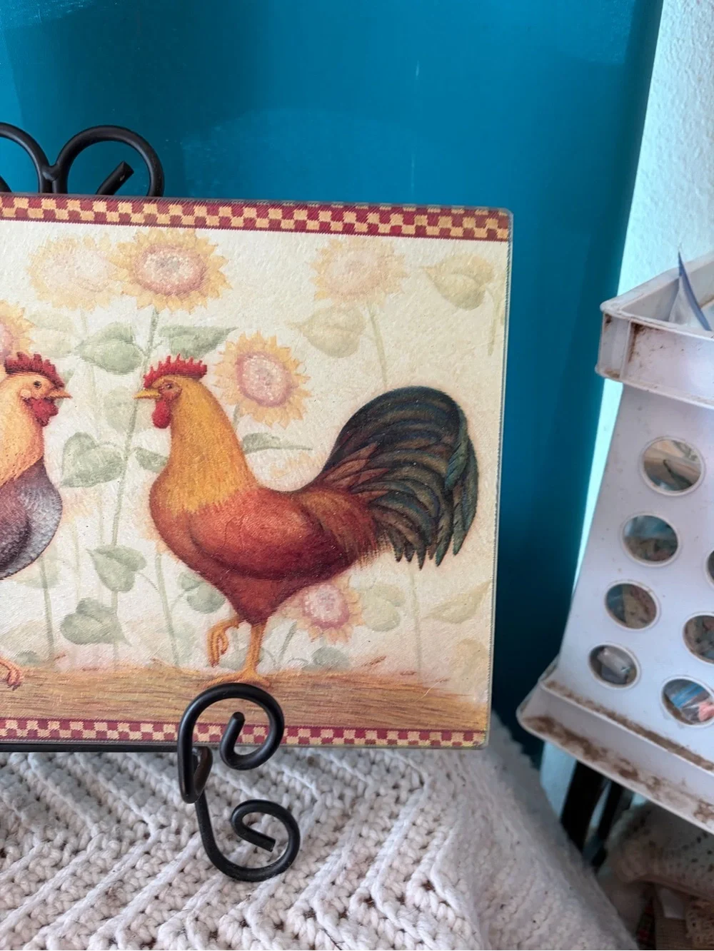 Vintage Rooster and Sunflower Design Tempered Glass Cutting Board