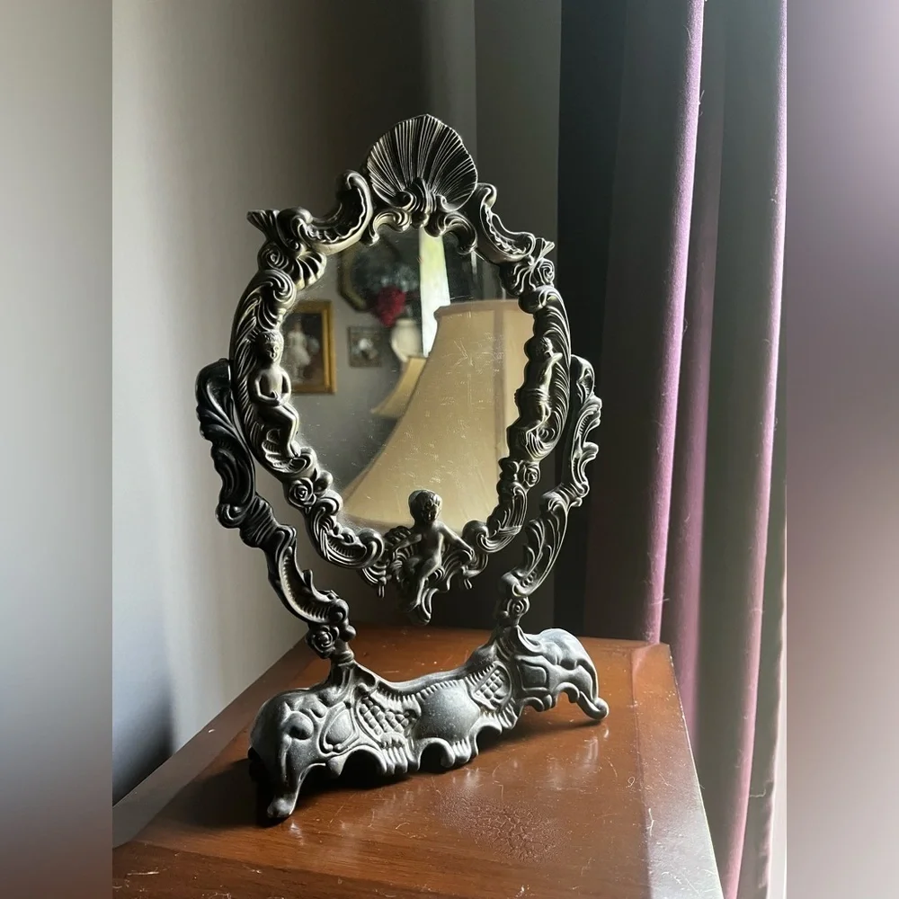 N/A elegant vintage