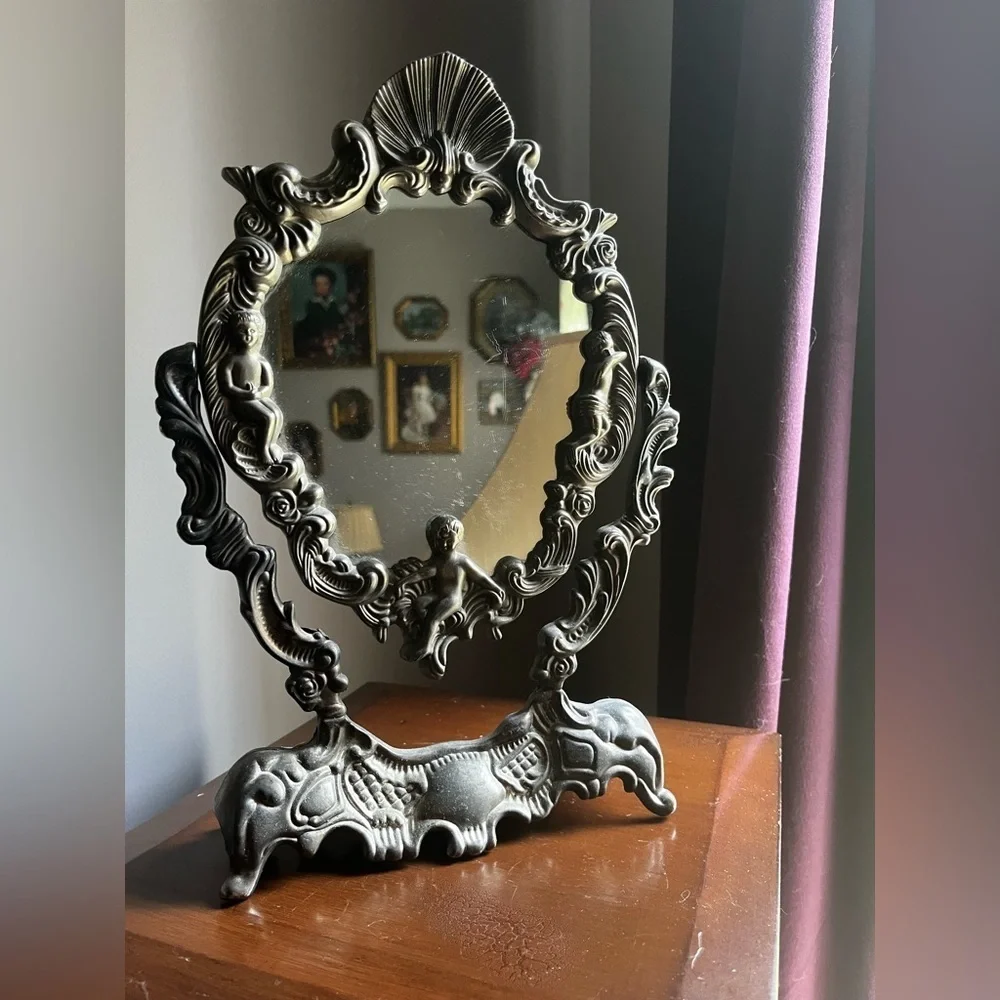 N/A elegant vintage