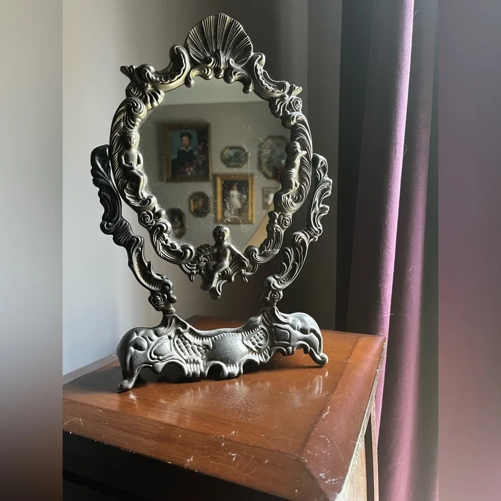N/A elegant vintage