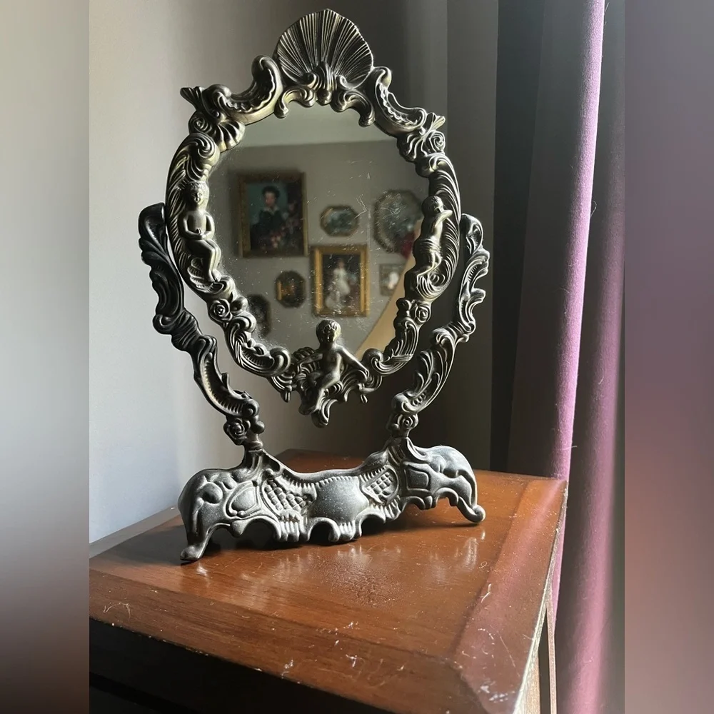 N/A elegant vintage