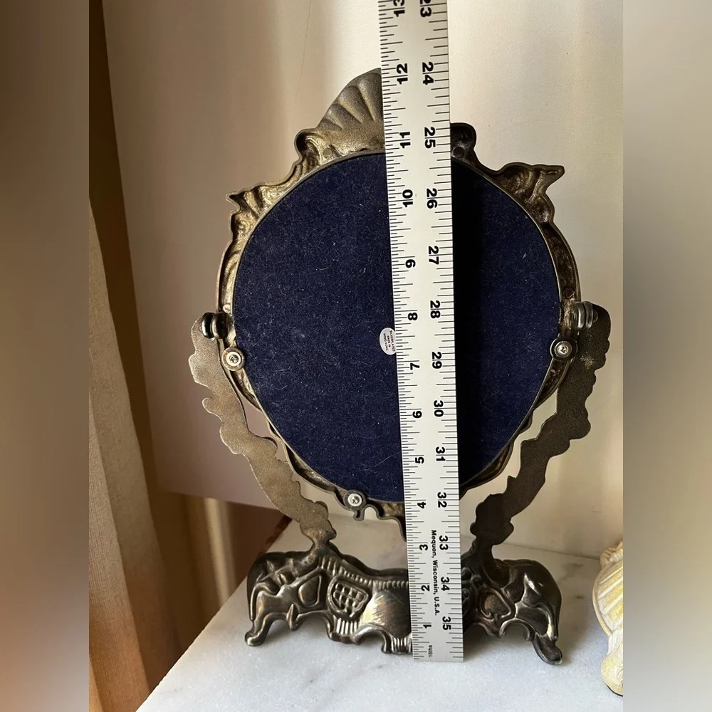 N/A elegant vintage