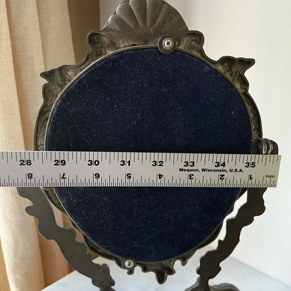 N/A elegant vintage
