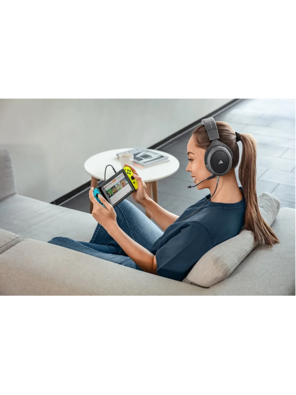 Corsair HS70 Bluetooth Gaming Headset in Black
