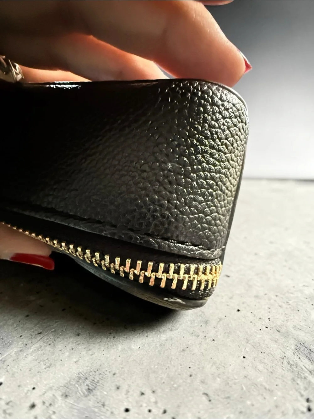 kate spade laptop lovingly