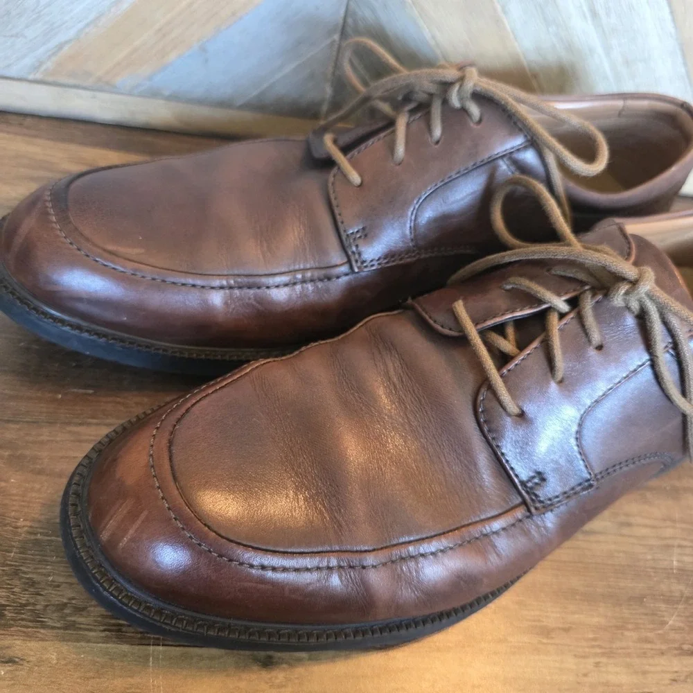 Clarks‎ Shoes Men's Size 9M Brown Leather Lace Up Oxford Comfort Extralight