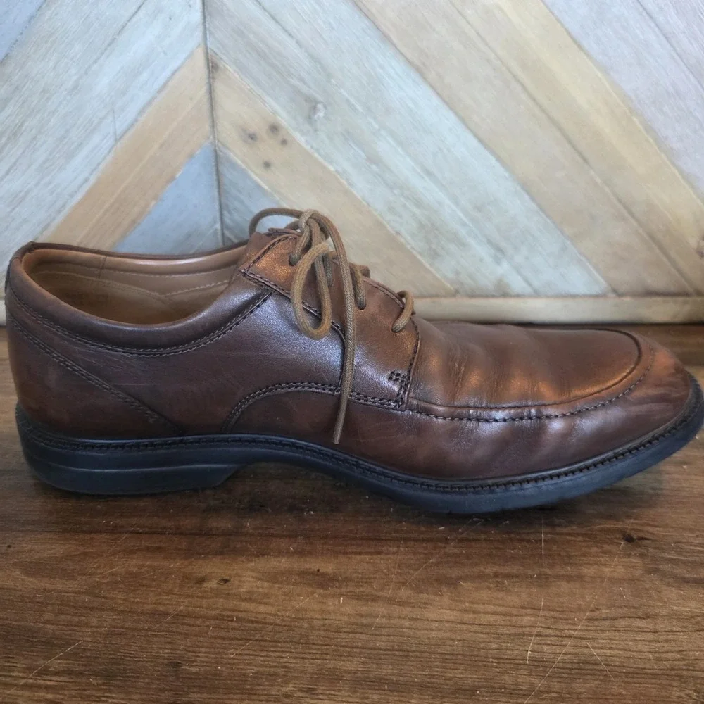 Clarks‎ Shoes Men's Size 9M Brown Leather Lace Up Oxford Comfort Extralight