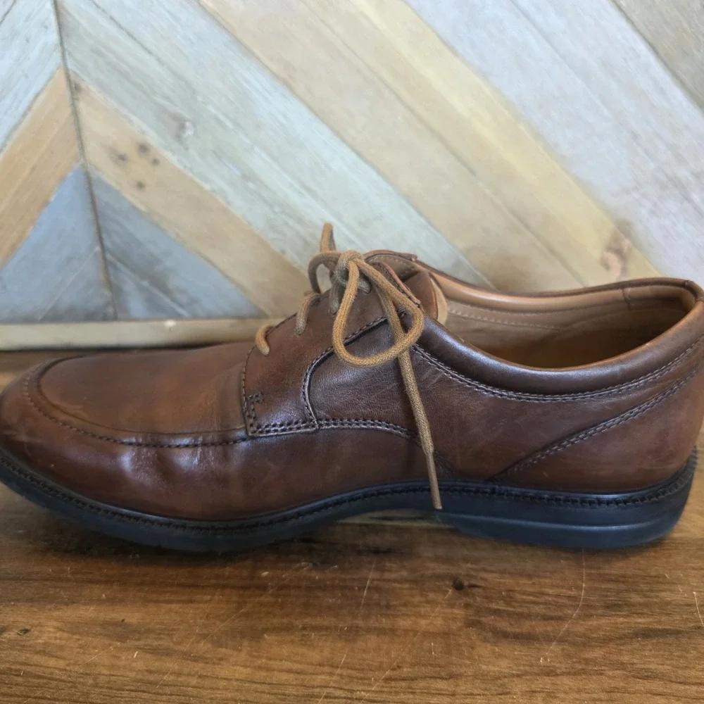 Clarks‎ Shoes Men's Size 9M Brown Leather Lace Up Oxford Comfort Extralight