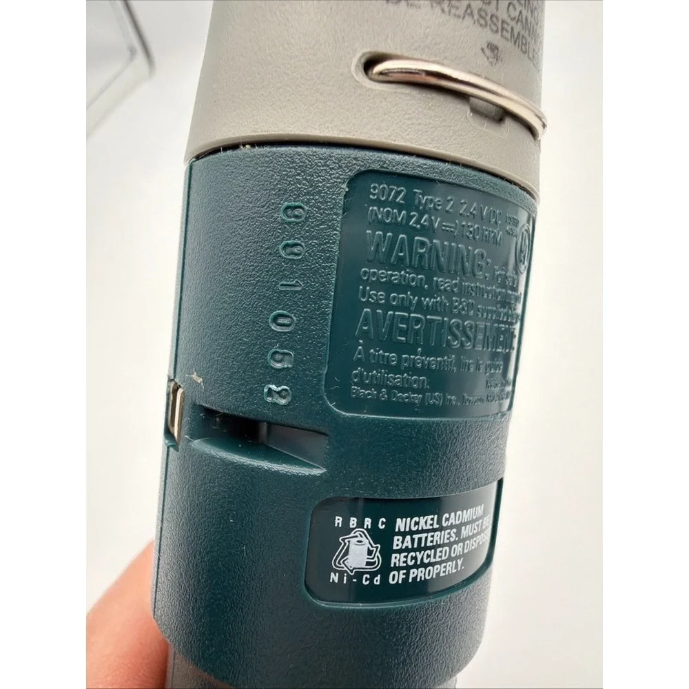 Black & Decker 2.4v Cordless Screwdriver 9072 Charger + Drive Tip