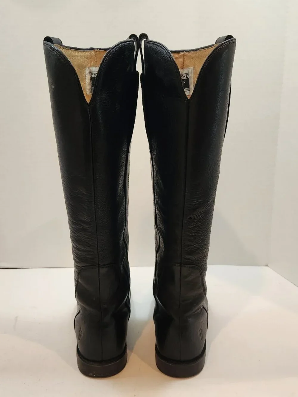 Frye brand style
