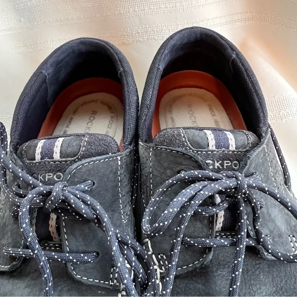 Rockport men’s boat