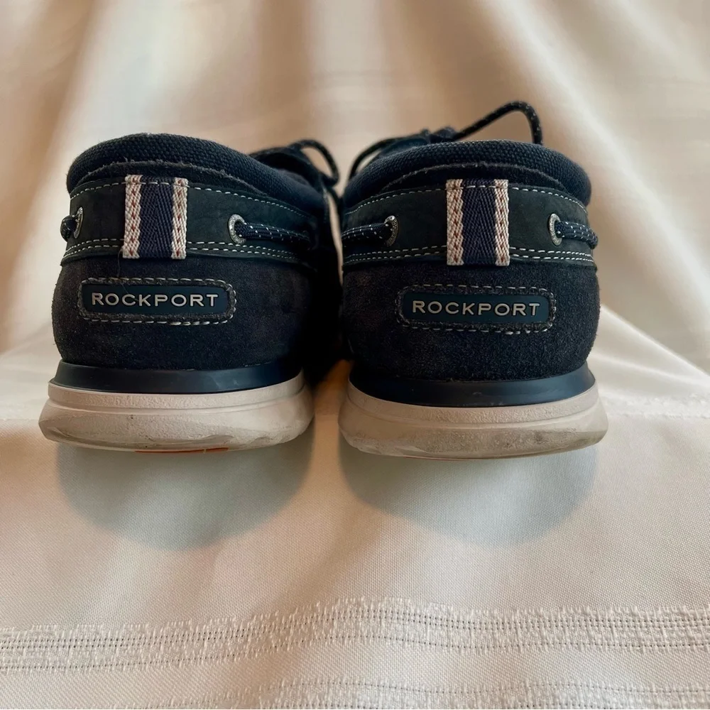 Rockport men’s boat
