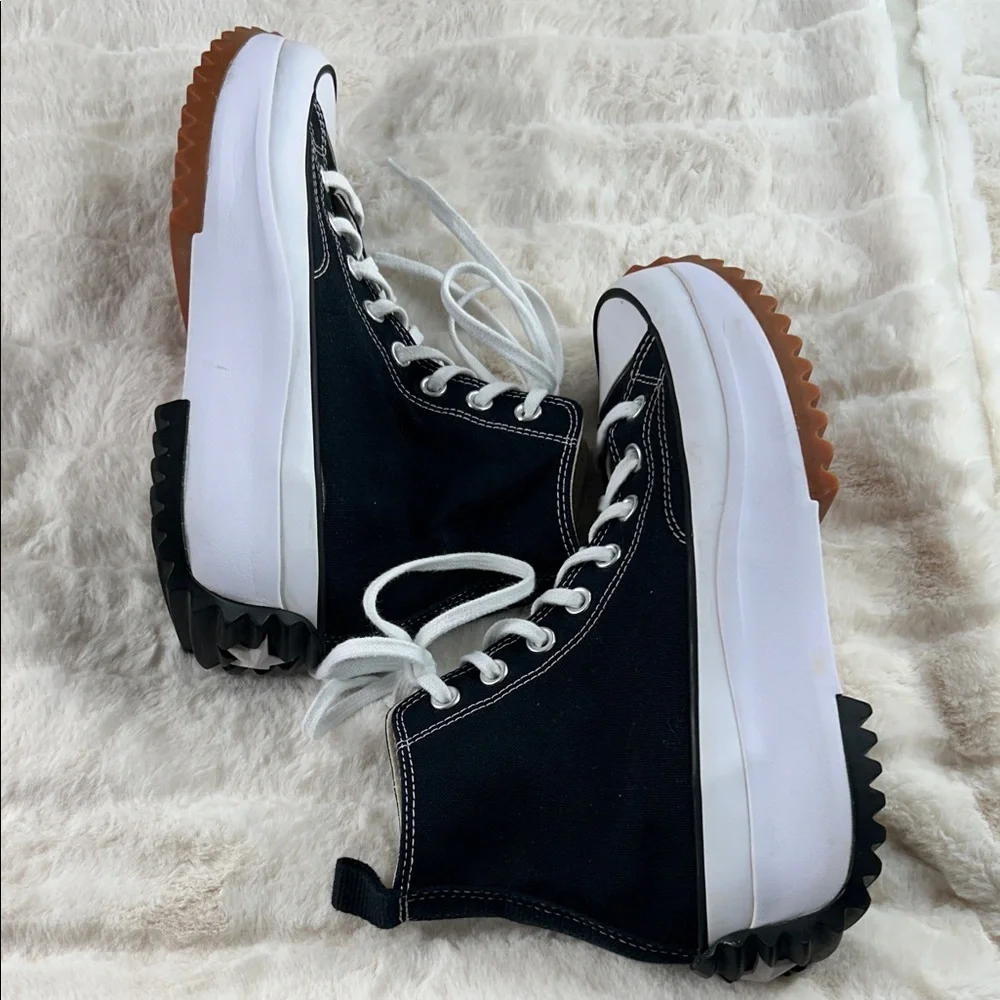 Converse reposhing this