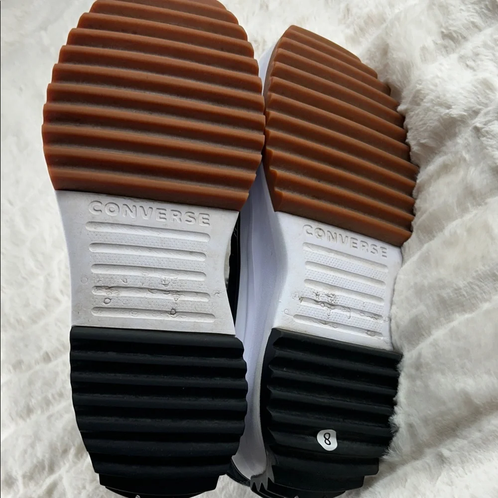 Converse reposhing this