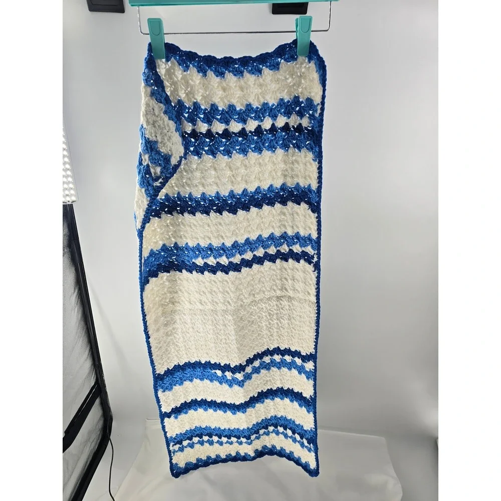 Handmade‎ Crochet Baby Blanket Blue White Striped Shell Stitch Throw 40x20
