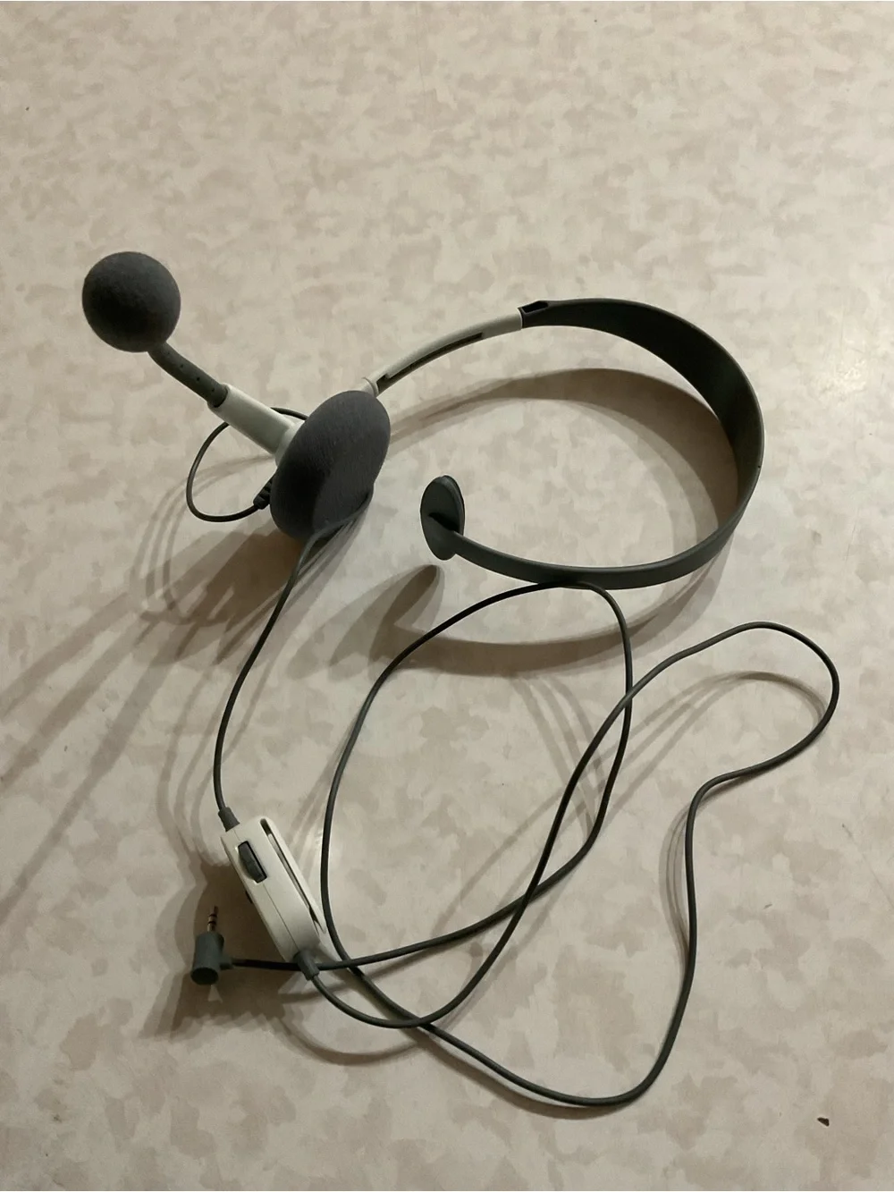 Xbox 360 Stereo Headset - White and Black