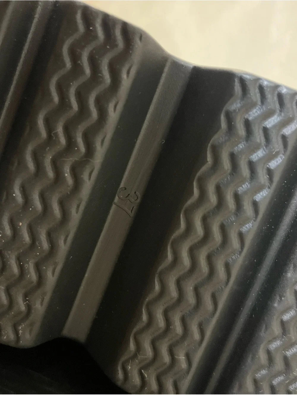 N/A black platform