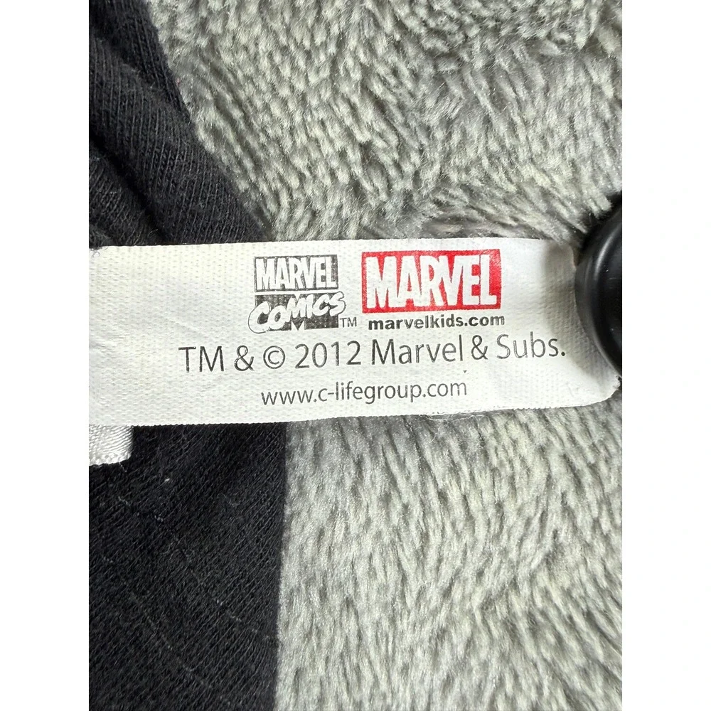Old Navy Marvel Invincible Iron Man Boys Long Sleeve Graphic Tee Black Size M