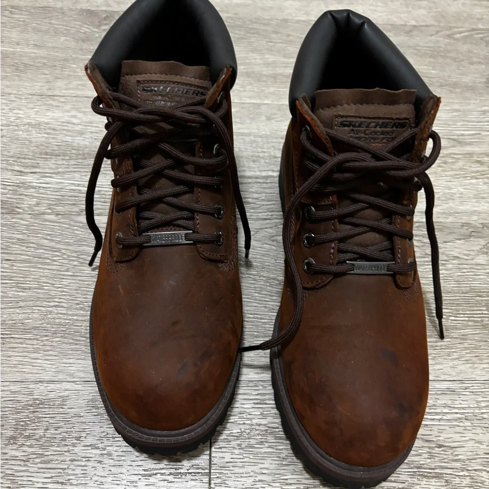 Skechers classic collar upper