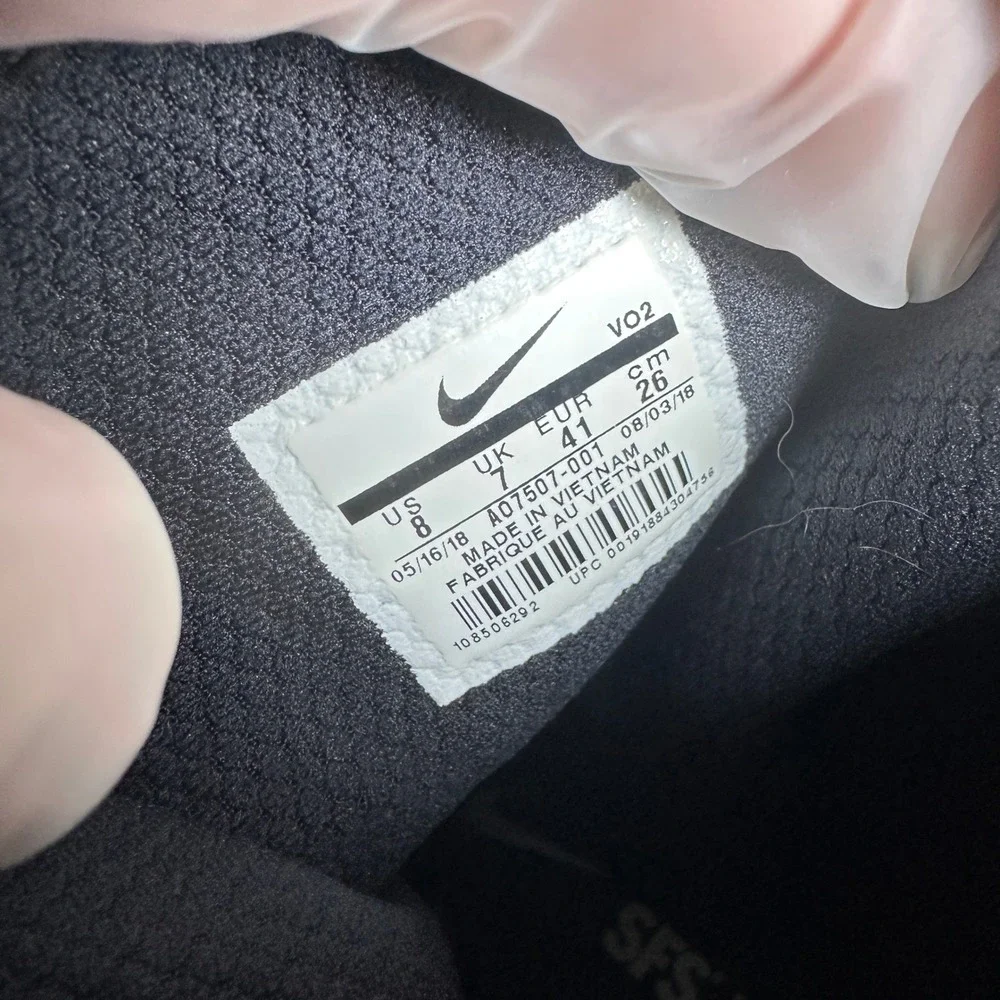 Nike canvas toe