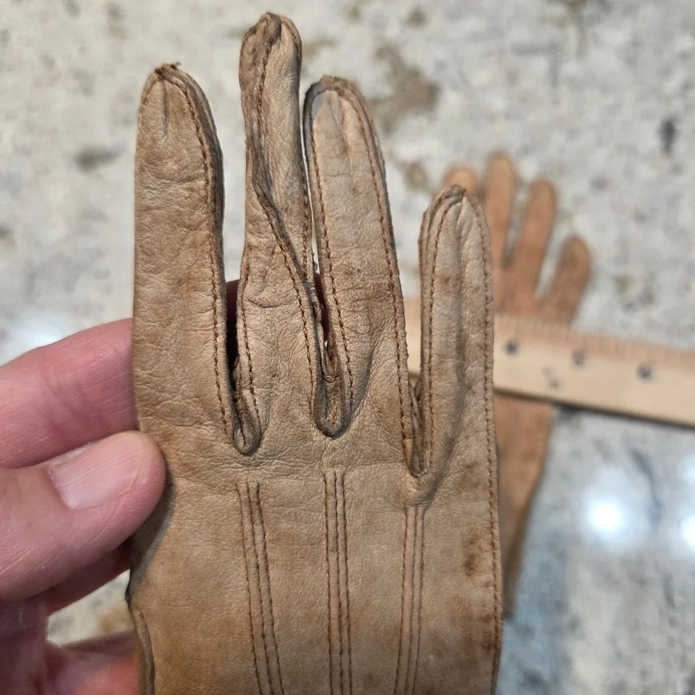 N/A vintage tan